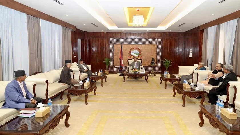 बालुवाटारमा शीर्ष नेताहरुले यसरी लागाए  संसदीय समितिको भागवण्डा