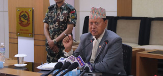 मन्त्री बस्नेतको विवादास्पद बोली : कर्मचारीले सरुवाको पत्र बुझ्न नमानेपछि मैले कडा बोलें
