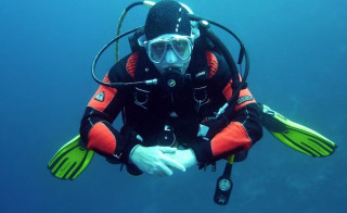 ७४ दिनसम्म पानीमुनि बसेर विश्व किर्तिमान गर्ने डा जोसेफ दितुरी, अझै २६ दिन बाहिर ननिस्किने