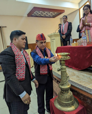 साहित्यकार बसन्त रोकायाको ११ औं कृति ‘हिमाल’ खण्डकाव्य लोकार्पित
