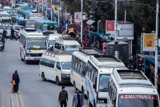 सडक अनुशासन उल्लङ्घन गर्ने एक लाख १७ हजार बढीलाई कारबाही