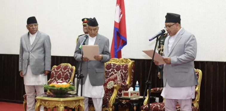 प्रधानन्यायाधीश हरिकृष्ण कार्कीले लिए शपथ 