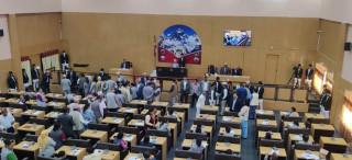 कोशी प्रदेशसभामा  विश्वासको मत लिँदै मुख्यमन्त्री कार्की, मतविभाजनबाट निर्णय