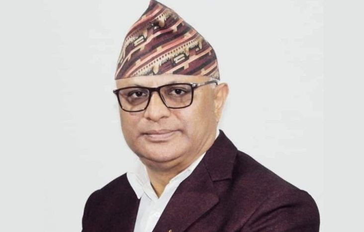 खाद्यान्न अभाव भोगेका बालबालिकालाई मुख्यमन्त्री हिक्मतकुमार कार्कीको सहयोग