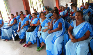 प्रोत्साहन रकम थपिँदा स्वास्थ्य स्वयंसेविका दंग