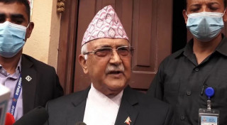 आज पशुपतिनाथ मन्दिरमा विशेष क्षमापुजा गर्दै एमाले अध्यक्ष ओली