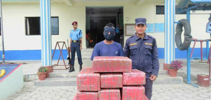 १०० किलो गाँजासहित हेटौंडाबाट एक जना पक्राउ