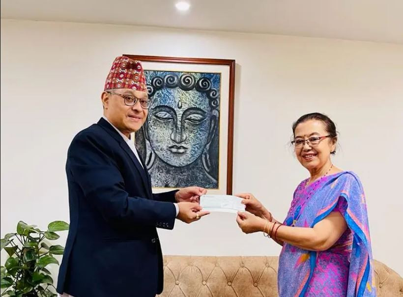 सांग्रिला डेभलपमेन्ट बैंकद्वारा महिला आदर्श सेवा केन्द्रलाई आर्थिक सहयोग