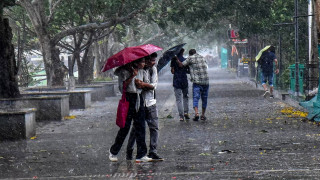 आजको मौसम: कुन-कुन प्रदेशमा छ मेघगर्जन र चट्याङ्गसहित वर्षाको सम्भावना ?
