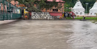 भक्तपुरमा पहिरोले घर पुरियो