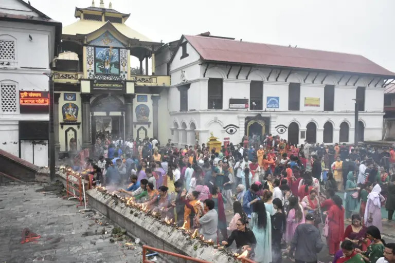 pashupati_saun-_shombar-19.webp