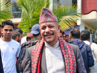 एमाले केन्द्रीय समितिबाट बाहिरिए केशव स्थापित र यादव