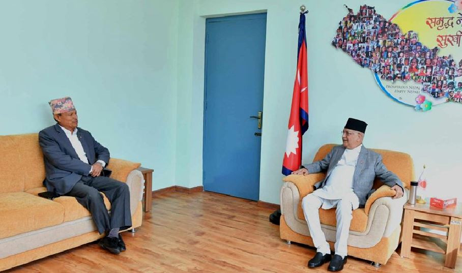 अध्यक्ष ओली र भीम रावलबीच भेटवार्ता