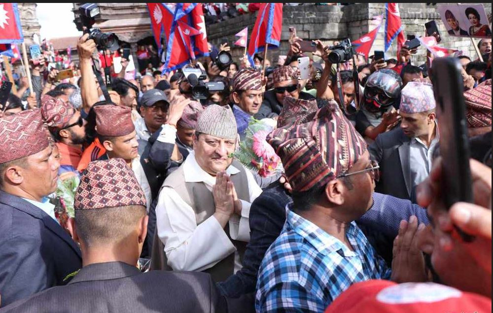 भक्तपुरमा पूर्वराजालाई भव्य स्वागत