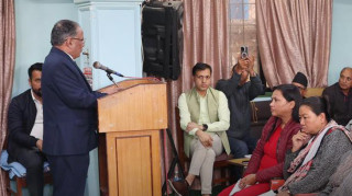 एकल दरमा बैंकको ब्याजदर कायम गराउने प्रचण्डको आश्वासन