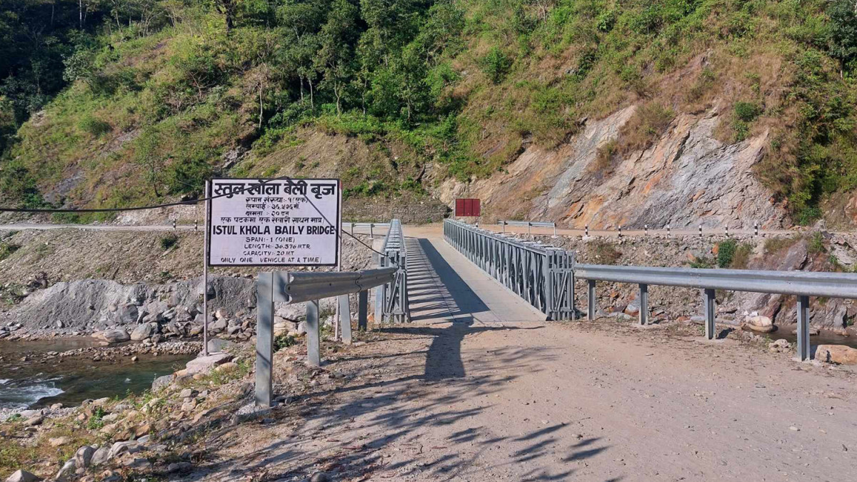 गोरखाको स्तुल खोलामा हालियो बेलीब्रिज