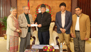 भूकम्पपीडितका लागि नेसपाद्वारा १० लाख सहयोग सरकारलाई हस्तान्तरण