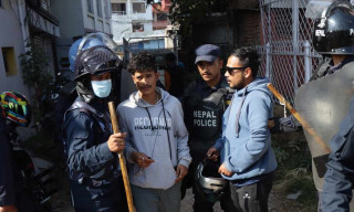 दुर्गा प्रसाईंका समर्थकलाई खोजीखोजी पक्राउ गर्दै प्रहरी