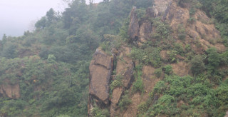 २१ दिनअघि बेपत्ता भएकी युवतीको शव भीरमा भेटियो