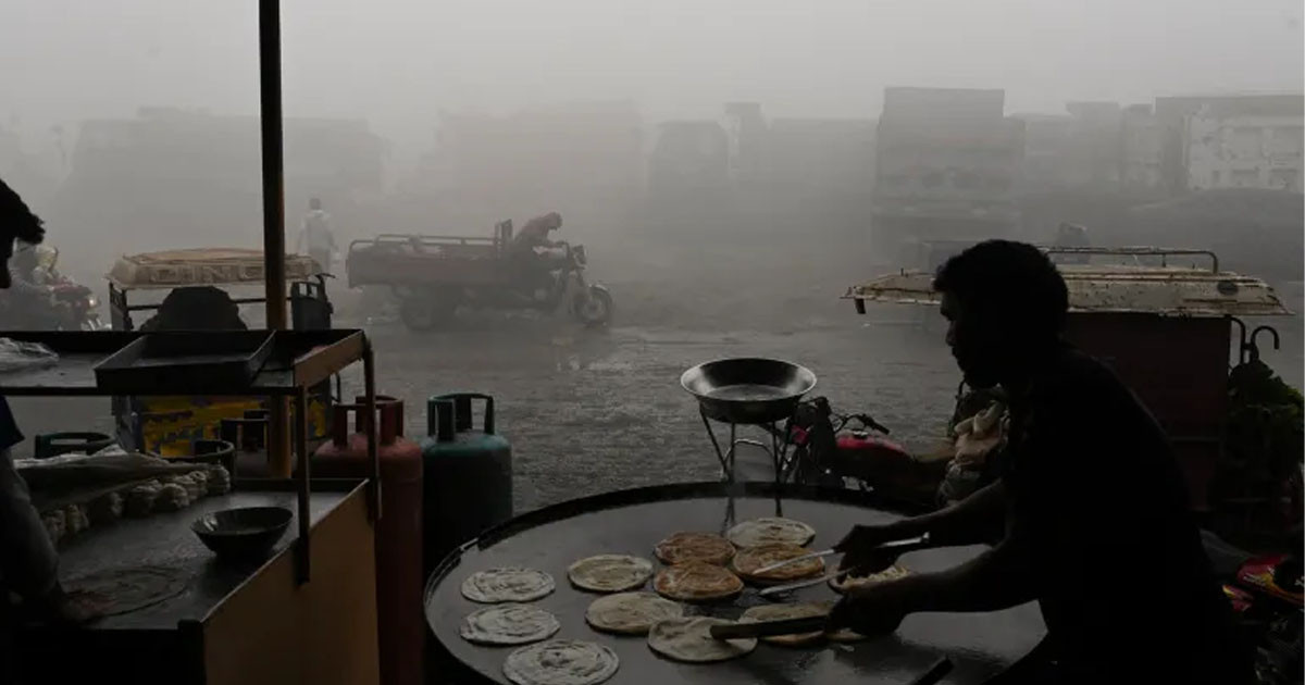 प्रदूषण हटाउन पाकिस्तानले गरायो कृत्रिम वर्षा