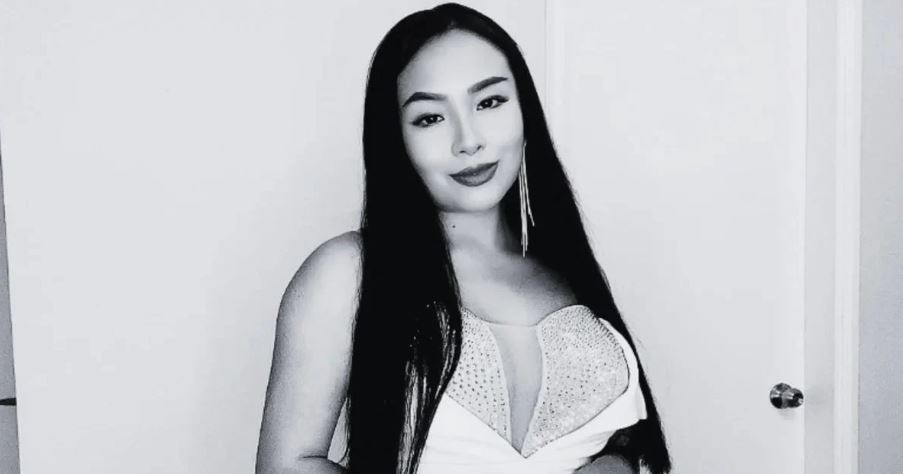 पेरुकी पोर्न स्टार थैना मृत भेटिइन्