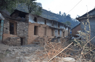 बाढी र भूकम्पले उठीवास बझाङको परिङाल