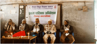 शैक्षिक उन्नयनमा निःशुल्क सहयोग गर्ने सेवानिवृत्त शिक्षकको प्रतिबद्धता