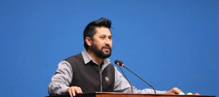 मतदाताको शिर झुकाउने काम गर्दिनँ : सभापति लामिछाने