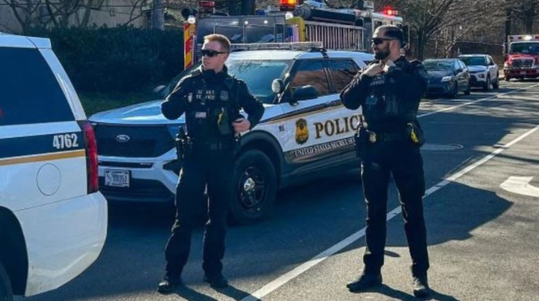 इजरायली राजदूतावास अगाडि एक व्यक्तिद्वारा आत्मदाह