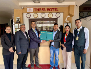 कामना सेवा विकास बैंक र एसआर होटेलबीच सेवा शुल्क छुट सम्बन्धी सम्झौता