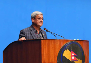 प्रधानमन्त्रीको जवाफमा कांग्रेसको चित्त बुझेन