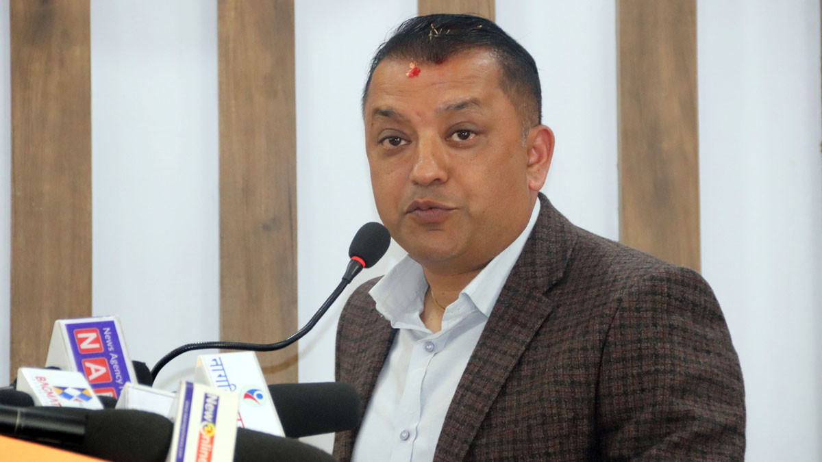 निर्वाचन अगाडि गठबन्धन गरौं भन्ने व्यक्ति कांग्रेसमा रहँदैन : गगन थापा