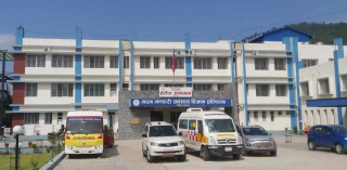 हेटौँडा अस्पतालमा चिकित्सक नहुँदा थन्किए उपकरण