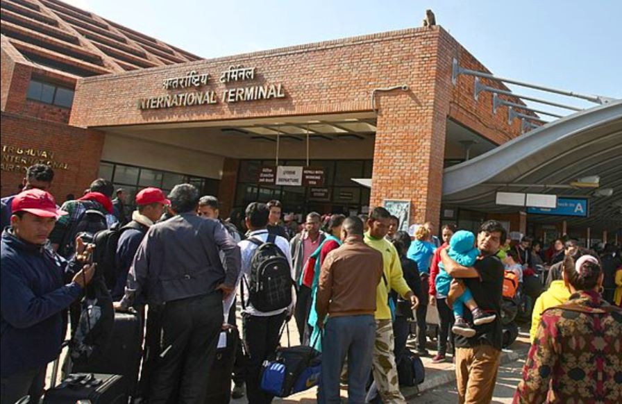 १० महिनामा ६ लाख नेपाली रोजगारीका लागि विदेशिए, कुन महिनामा कति ?