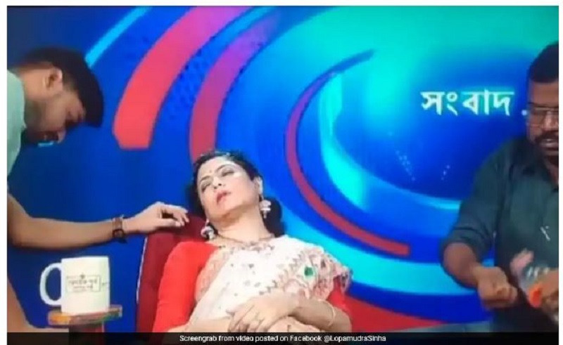 टिभीमा समाचार पढ्दा पढ्दै पत्रकार नै बेहाेस भएपछि‍‍‍‍‍…