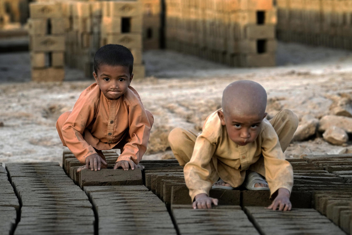 अफगानिस्तानमा ४० हजार बालबालिका घरबारविहीन