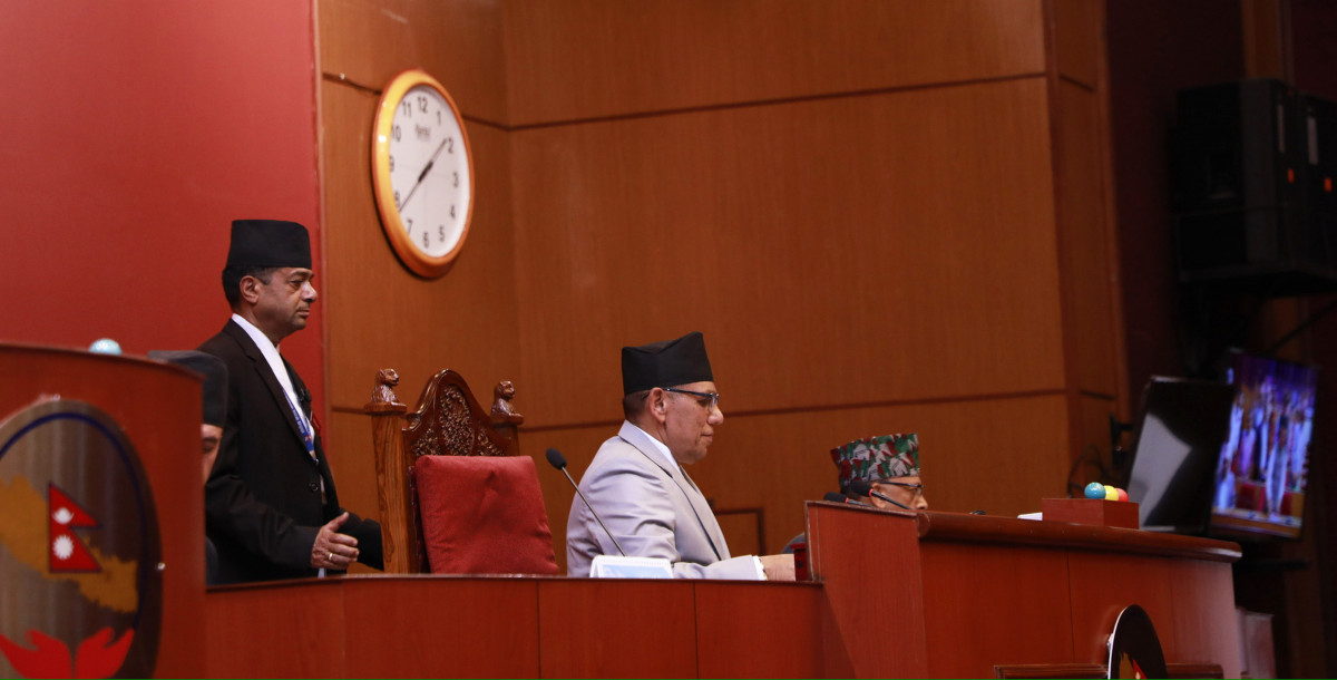 कांग्रेसका सांसदहरूले विरोध जनाएपछि राष्ट्रिय सभा बैठक ५ मिनेटमै स्थगित