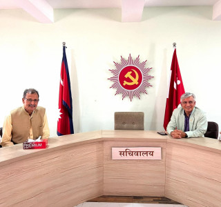 विष्णु रिमालसँग अग्नि सापकोटाले गरे छलफल, एमाले–माओवादीबीच एकता हुन लागेको हो ? 