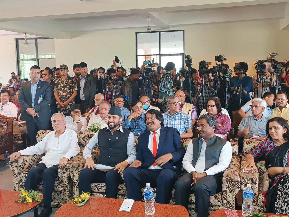 बाबुराम नेतृत्वको पार्टी स्थापना दिवसमा रवि, सिके पुगे, प्रधानमन्त्री प्रचण्ड गएनन्  