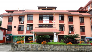 विद्यालयका सटर बन्द नगर्न उच्च अदालतद्वारा काठमाडौं महानगरको नाममा अन्तरिम आदेश