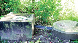 शौच च्यापेर रात कुर्नुपर्ने बाध्यता