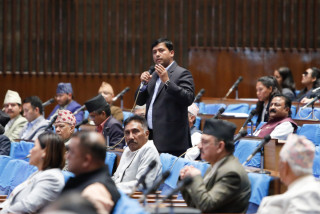 सेनाको गोली लागेर ज्यान गुमाएका तितुङको परिवारलाई क्षतिपूर्ति दिन एमाले सांसदको माग 