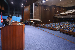 ज्ञानेन्द्र शाहीलाई प्रचण्डको जवाफ: ‘अहिले प्रचण्ड भन्ने मान्छे प्रधानमन्त्री छ !’