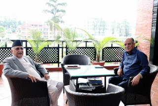 ओली प्रधानमन्त्रीको कुर्सीमा पुग्न अझैँ १ महिना लाग्ने संकेत, प्रचण्डले विश्वासको मतको सामना गर्ने 