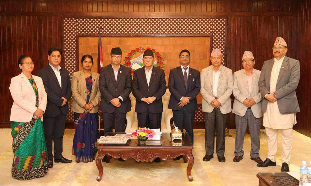 एमाले मन्त्रीहरूको राजीनामा स्वीकृत,  प्रधानमन्त्रीको थाप्लोमा पर्यो ८ वटा मन्त्रालय