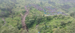 पहिरोमा चार घर, सामुदायिक भवन र गोठ पुरिए, १८ परिवार विस्थापित