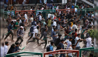 बङ्गलादेशमा सत्ता परिवर्तनपछि उद्योग क्षेत्रमा भएको विरोध प्रदर्शनले गार्मेन्ट उद्योगमा ४० करोड डलरको क्षति