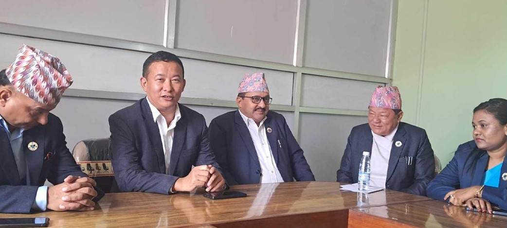 कोशी सरकारबाट बाहिरियो माओवादी केन्द्र