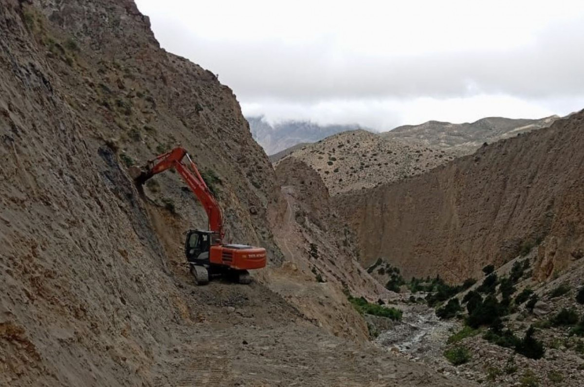 बहुवर्षीय ठेक्का लगाएको योजना नै बजेटविहीन !