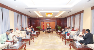 बालेन र दुर्गा प्रसाईं माओवादीप्रति नरम, प्रम ओलीको आरोप– यी दुवैलाई उचाल्ने प्रचण्ड हुन् 